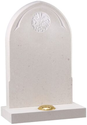 wg179 churchyard memorial in brenna stone with gothic design