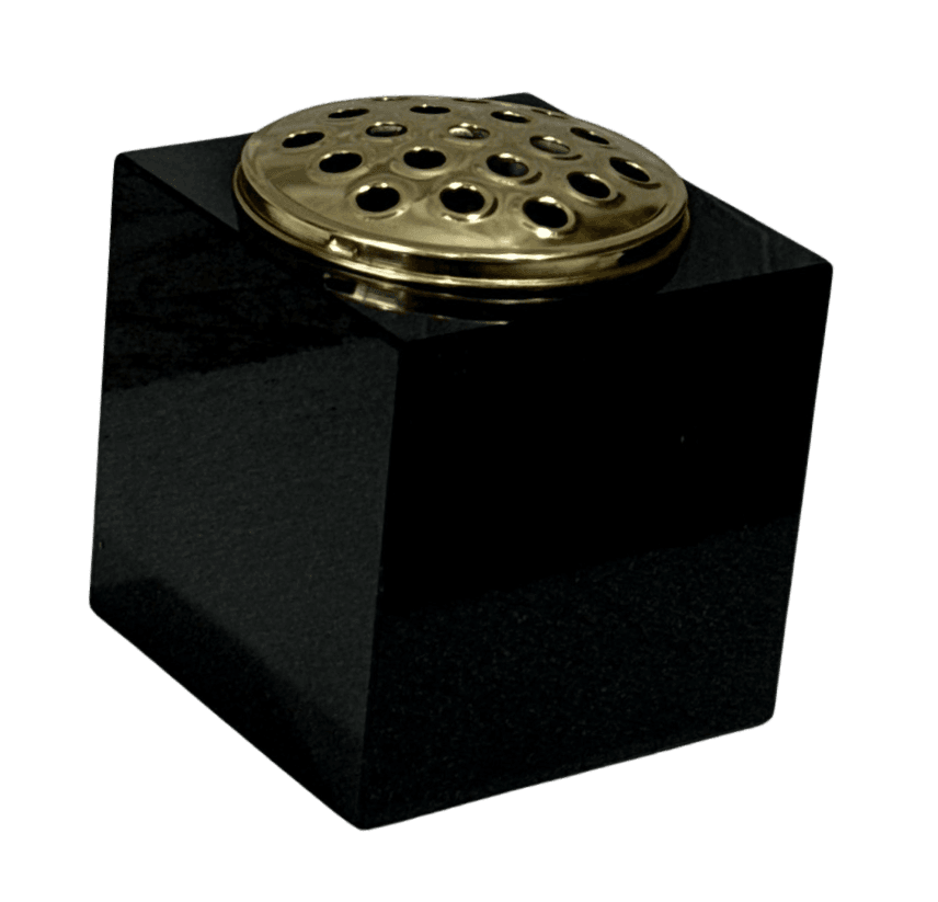 memorial vase – black granite